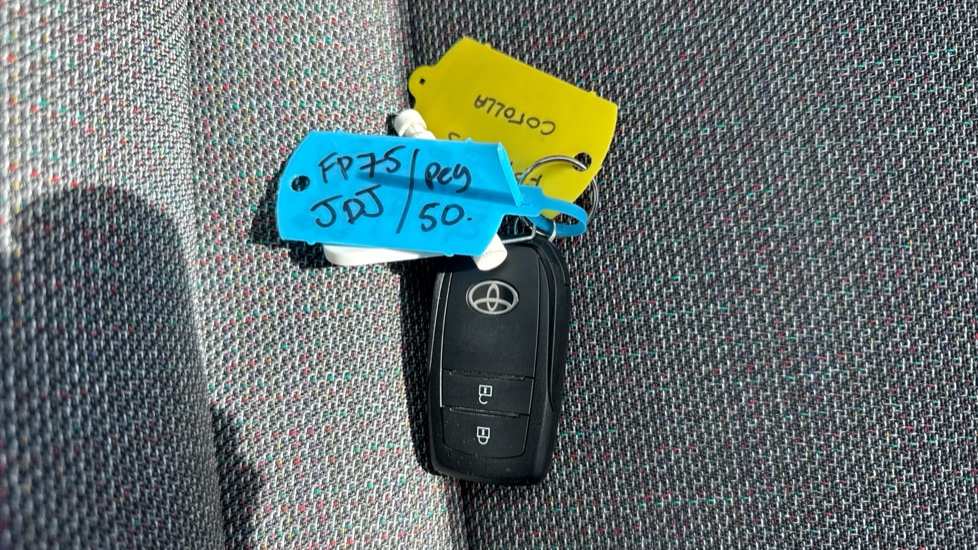 Toyota Corolla 1.8 Hybrid Design 5dr CVT Hybrid Hatchback - Image 28