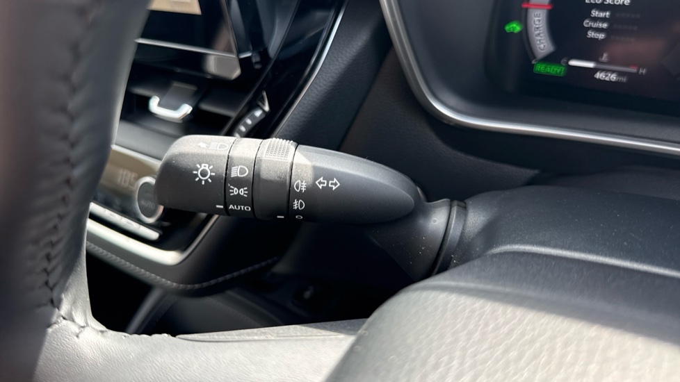 Toyota Corolla 1.8 Hybrid Design 5dr CVT Hybrid Hatchback - Image 33