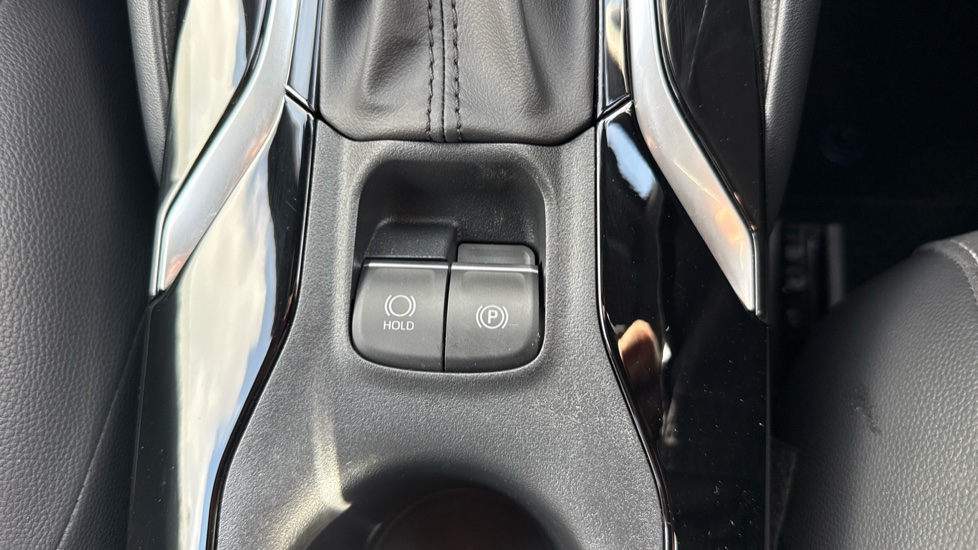 Toyota Corolla 1.8 Hybrid Design 5dr CVT Hybrid Hatchback - Image 51