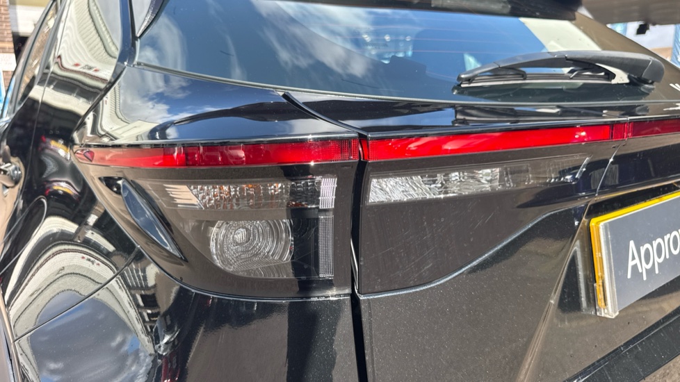 Toyota Yaris Cross 1.5 Hybrid Icon 5dr CVT Hybrid Estate - Image 21