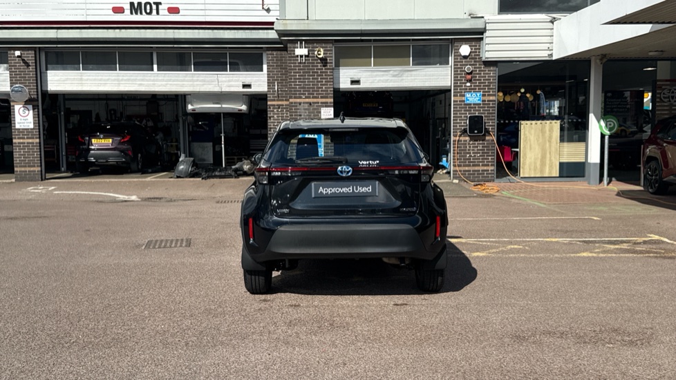 Toyota Yaris Cross 1.5 Hybrid Icon 5dr CVT Hybrid Estate - Image 26