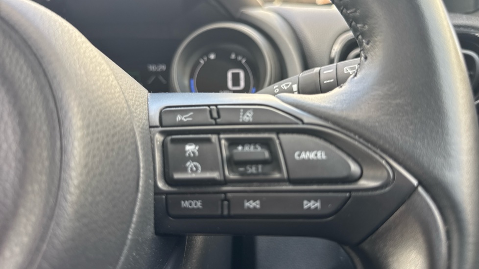 Toyota Yaris Cross 1.5 Hybrid Icon 5dr CVT Hybrid Estate - Image 31