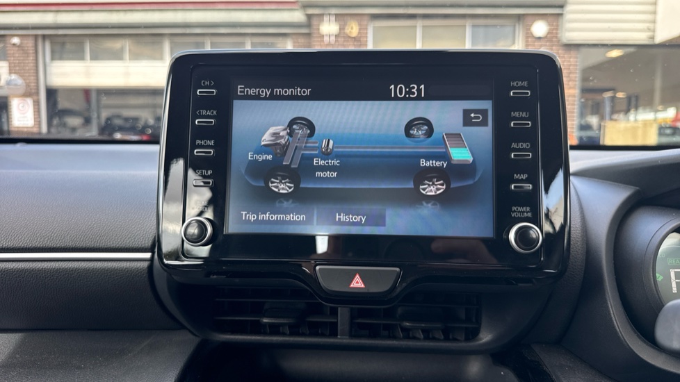 Toyota Yaris Cross 1.5 Hybrid Icon 5dr CVT Hybrid Estate - Image 42