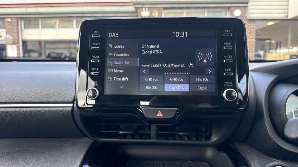 Toyota Yaris Cross 1.5 Hybrid Icon 5dr CVT Hybrid Estate - Image 44