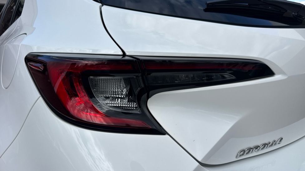 Toyota Corolla 1.8 Hybrid Design 5dr CVT Hybrid Hatchback - Image 21