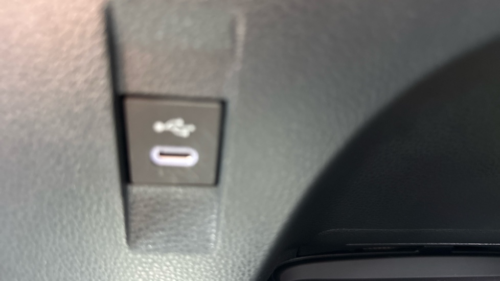 Toyota Corolla 1.8 Hybrid Design 5dr CVT Hybrid Hatchback - Image 37
