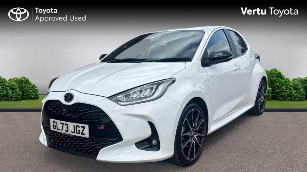 Toyota Yaris 1.5 Hybrid GR Sport 5dr CVT Hybrid Hatchback - Image 3