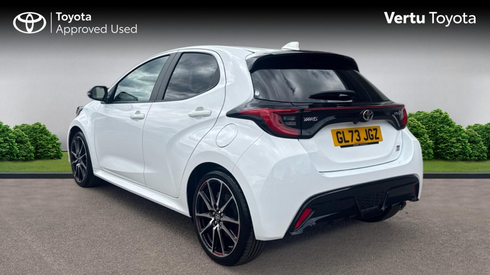 Toyota Yaris 1.5 Hybrid GR Sport 5dr CVT Hybrid Hatchback - Image 4