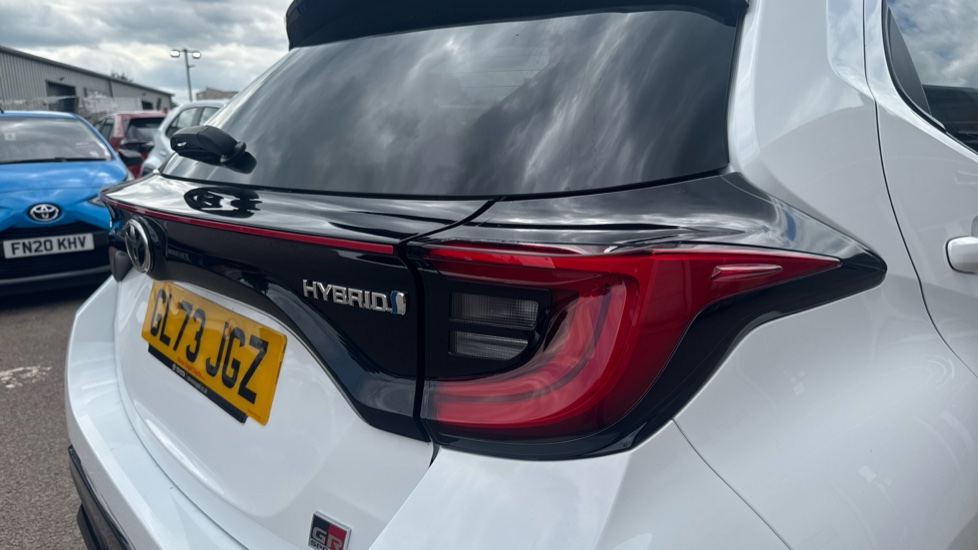 Toyota Yaris 1.5 Hybrid GR Sport 5dr CVT Hybrid Hatchback - Image 21