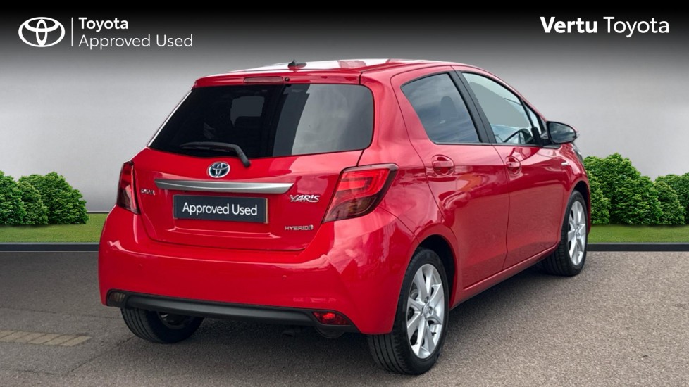 Toyota Yaris 1.5 Hybrid Excel TSS 5dr CVT Hybrid Hatchback - Image 2