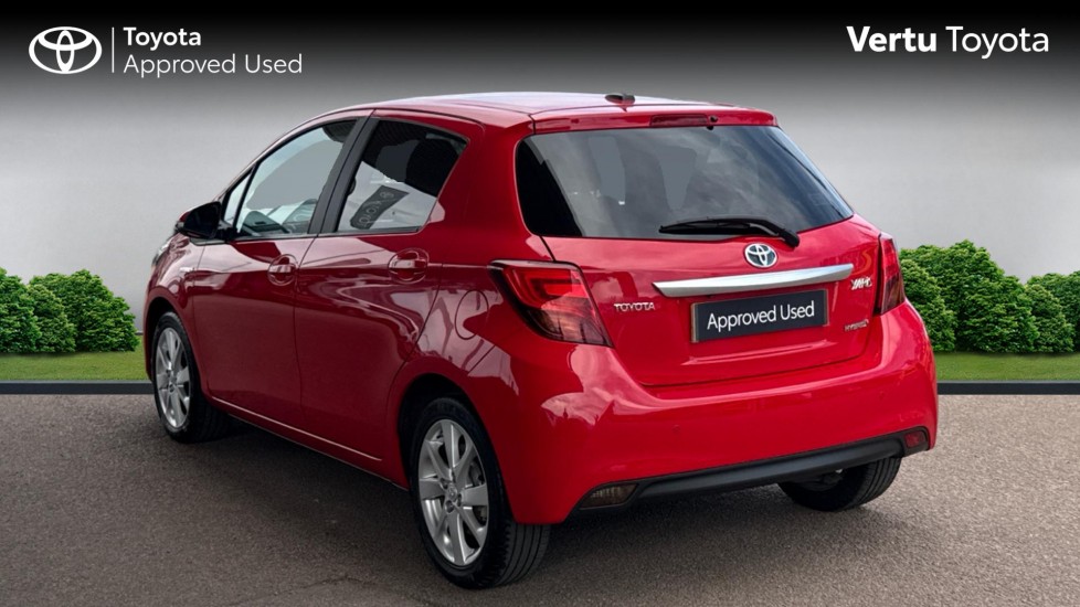 Toyota Yaris 1.5 Hybrid Excel TSS 5dr CVT Hybrid Hatchback - Image 4
