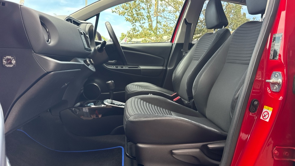 Toyota Yaris 1.5 Hybrid Excel TSS 5dr CVT Hybrid Hatchback - Image 5