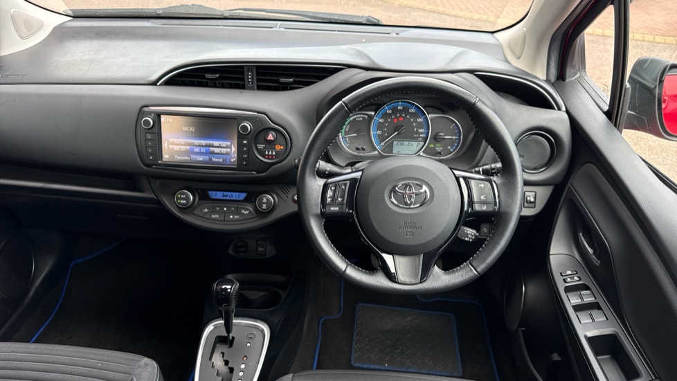 Toyota Yaris 1.5 Hybrid Excel TSS 5dr CVT Hybrid Hatchback - Image 6