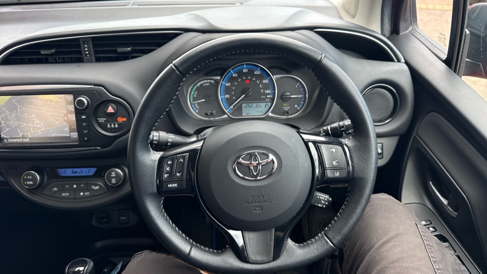 Toyota Yaris 1.5 Hybrid Excel TSS 5dr CVT Hybrid Hatchback - Image 7