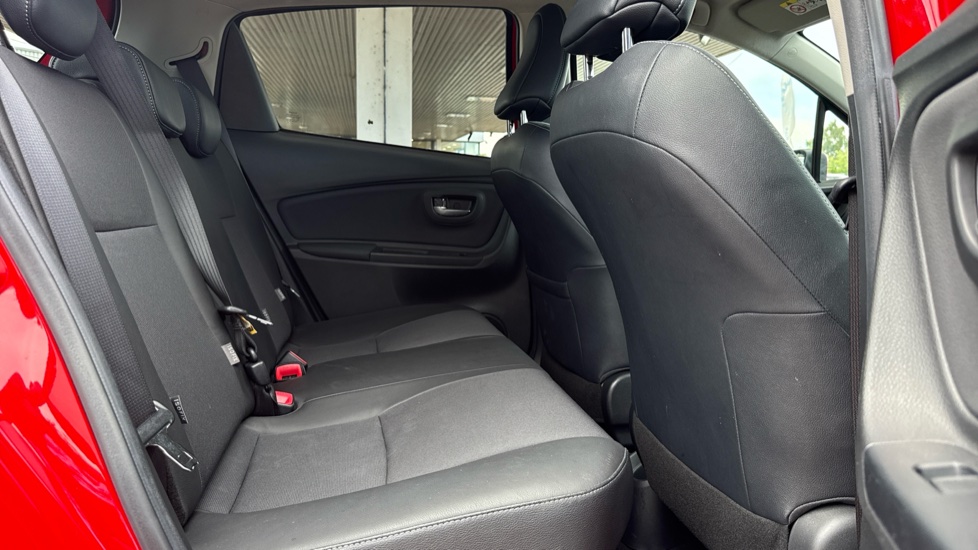Toyota Yaris 1.5 Hybrid Excel TSS 5dr CVT Hybrid Hatchback - Image 8