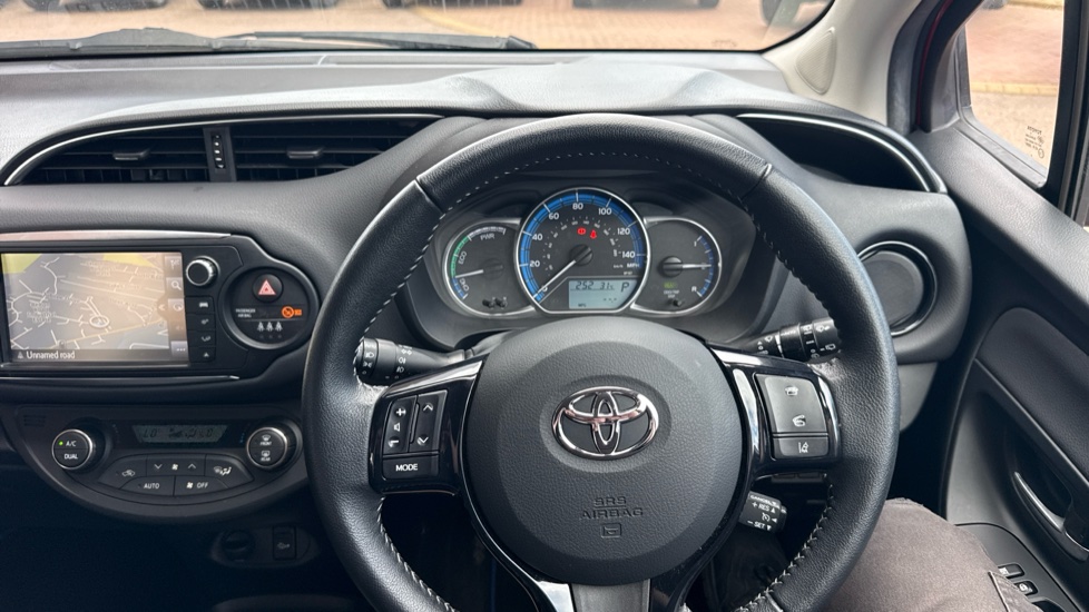 Toyota Yaris 1.5 Hybrid Excel TSS 5dr CVT Hybrid Hatchback - Image 10