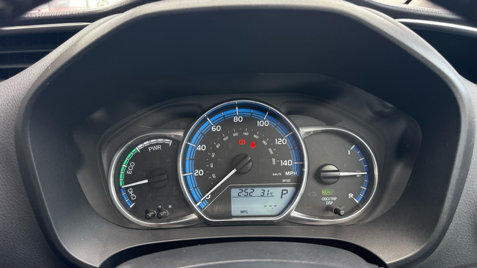 Toyota Yaris 1.5 Hybrid Excel TSS 5dr CVT Hybrid Hatchback - Image 11