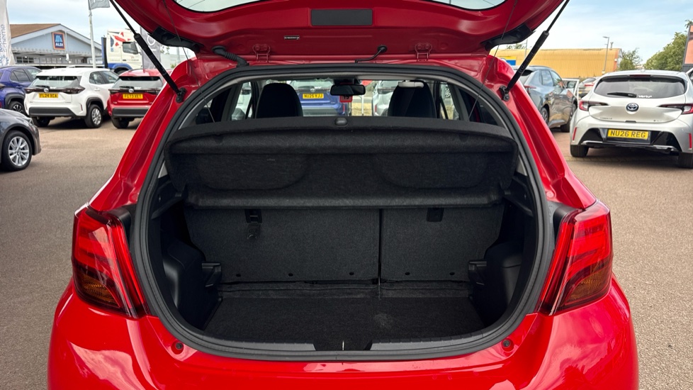 Toyota Yaris 1.5 Hybrid Excel TSS 5dr CVT Hybrid Hatchback - Image 13