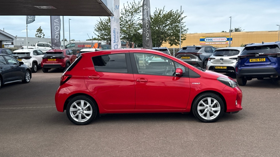 Toyota Yaris 1.5 Hybrid Excel TSS 5dr CVT Hybrid Hatchback - Image 23