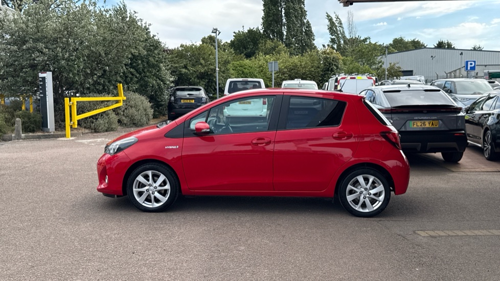 Toyota Yaris 1.5 Hybrid Excel TSS 5dr CVT Hybrid Hatchback - Image 24