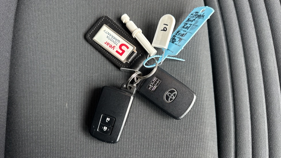 Toyota Yaris 1.5 Hybrid Excel TSS 5dr CVT Hybrid Hatchback - Image 28