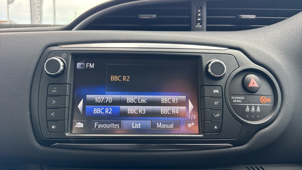 Toyota Yaris 1.5 Hybrid Excel TSS 5dr CVT Hybrid Hatchback - Image 44
