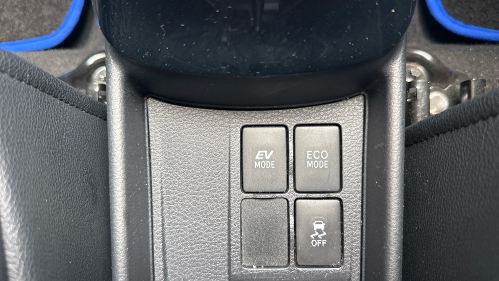 Toyota Yaris 1.5 Hybrid Excel TSS 5dr CVT Hybrid Hatchback - Image 46