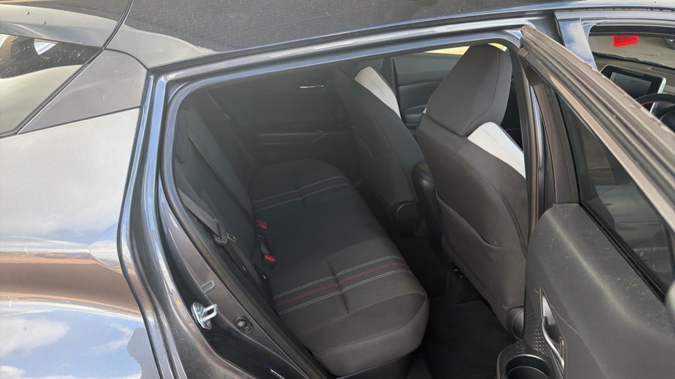 Toyota C-HR 1.8 Hybrid GR Sport 5dr CVT Hybrid Hatchback - Image 8
