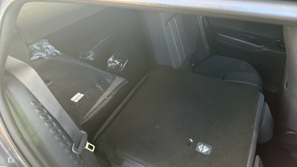 Toyota C-HR 1.8 Hybrid GR Sport 5dr CVT Hybrid Hatchback - Image 18