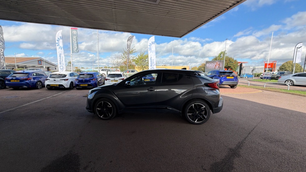 Toyota C-HR 1.8 Hybrid GR Sport 5dr CVT Hybrid Hatchback - Image 24