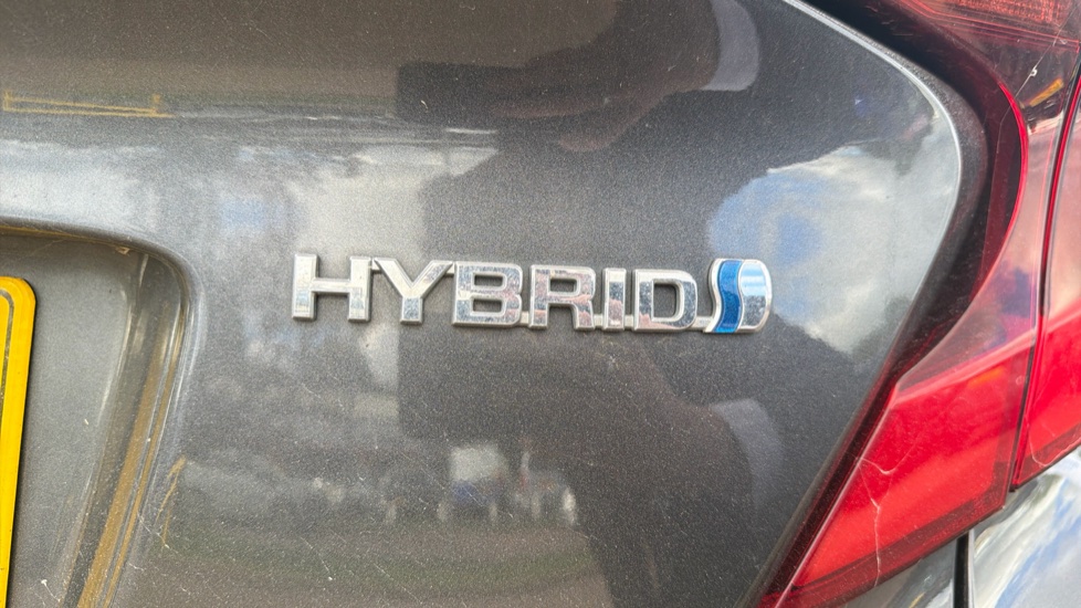 Toyota C-HR 1.8 Hybrid GR Sport 5dr CVT Hybrid Hatchback - Image 57