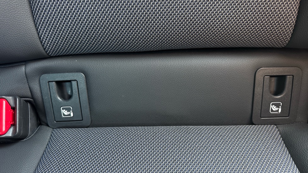 Toyota C-HR 1.8 Hybrid Design 5dr CVT Hybrid Hatchback - Image 14
