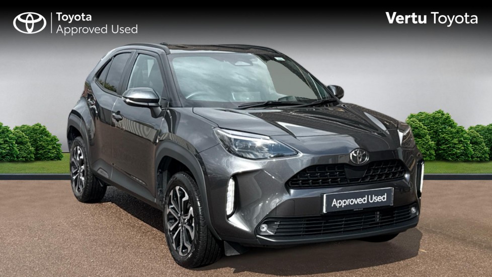 Toyota Yaris Cross 1.5 Hybrid Design 5dr CVT Hybrid Estate - Image 1