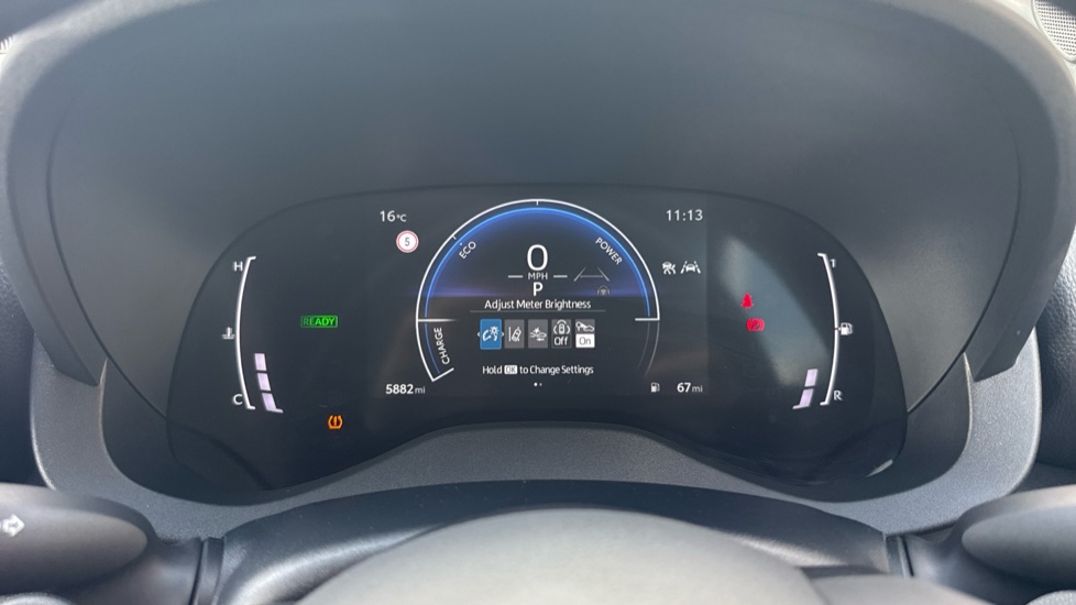 Toyota Yaris Cross 1.5 Hybrid Design 5dr CVT Hybrid Estate - Image 11