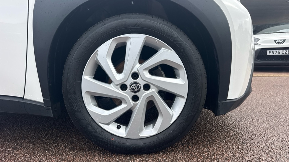 Toyota Aygo X 1.0 VVT-i Pure 5dr Petrol Hatchback - Image 25