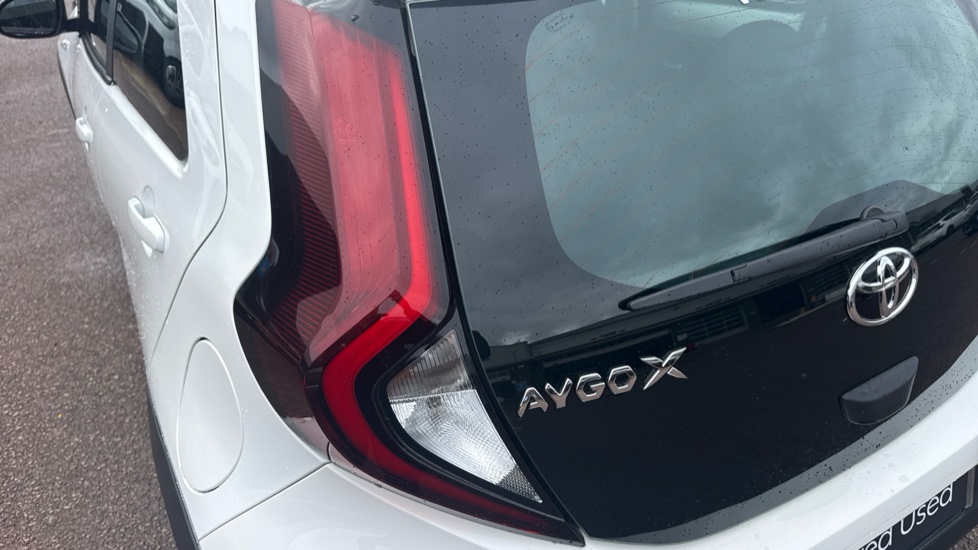 Toyota Aygo X 1.0 VVT-i Pure 5dr Petrol Hatchback - Image 41