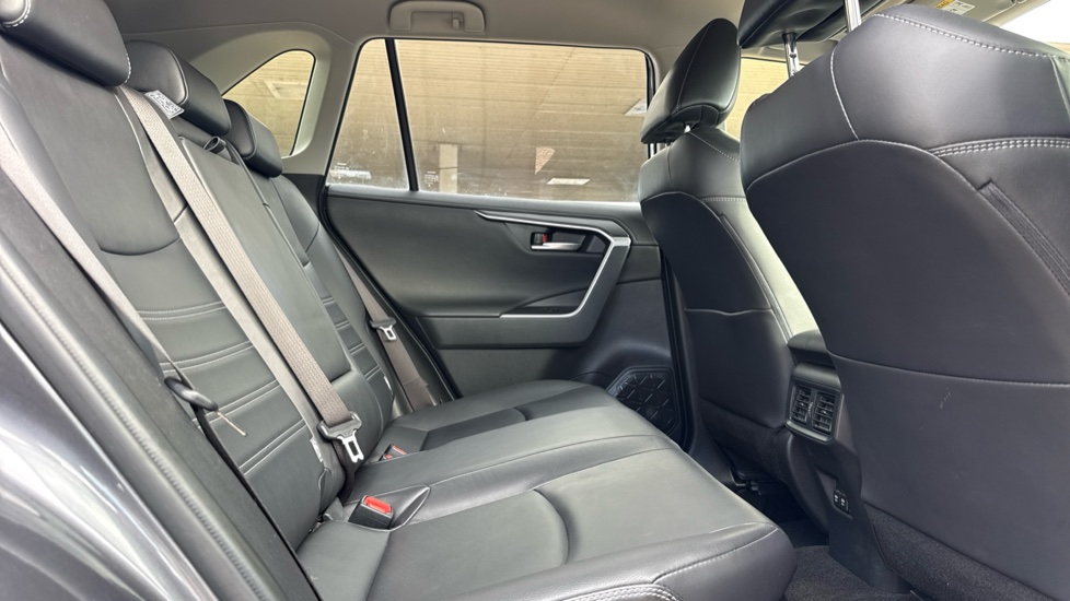 Toyota RAV4 2.5 VVT-i Hybrid Excel 5dr CVT Hybrid Estate - Image 8