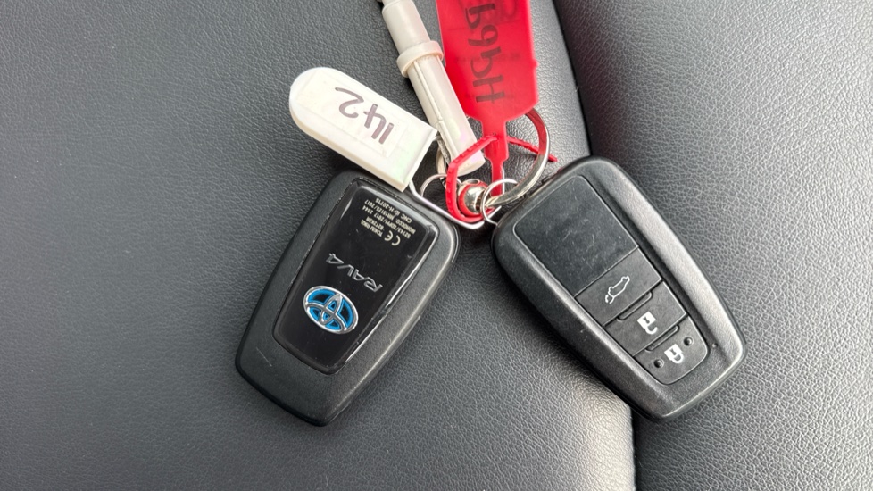 Toyota RAV4 2.5 VVT-i Hybrid Excel 5dr CVT Hybrid Estate - Image 28