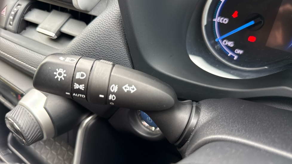 Toyota RAV4 2.5 VVT-i Hybrid Excel 5dr CVT Hybrid Estate - Image 33