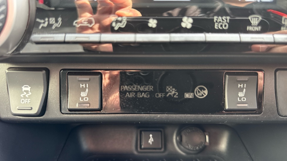 Toyota RAV4 2.5 VVT-i Hybrid Excel 5dr CVT Hybrid Estate - Image 48