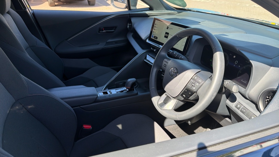 Toyota C-HR 1.8 Hybrid Design 5dr CVT Hybrid Hatchback - Image 12