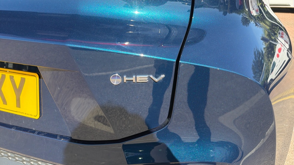 Toyota C-HR 1.8 Hybrid Design 5dr CVT Hybrid Hatchback - Image 61
