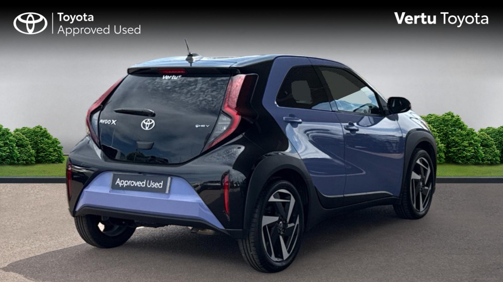 Toyota Aygo X 1.5 Hybrid Design 5dr CVT Hybrid Hatchback - Image 2