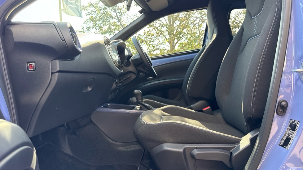 Toyota Aygo X 1.5 Hybrid Design 5dr CVT Hybrid Hatchback - Image 5