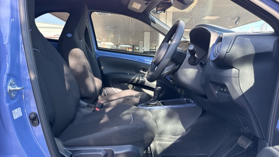 Toyota Aygo X 1.5 Hybrid Design 5dr CVT Hybrid Hatchback - Image 12