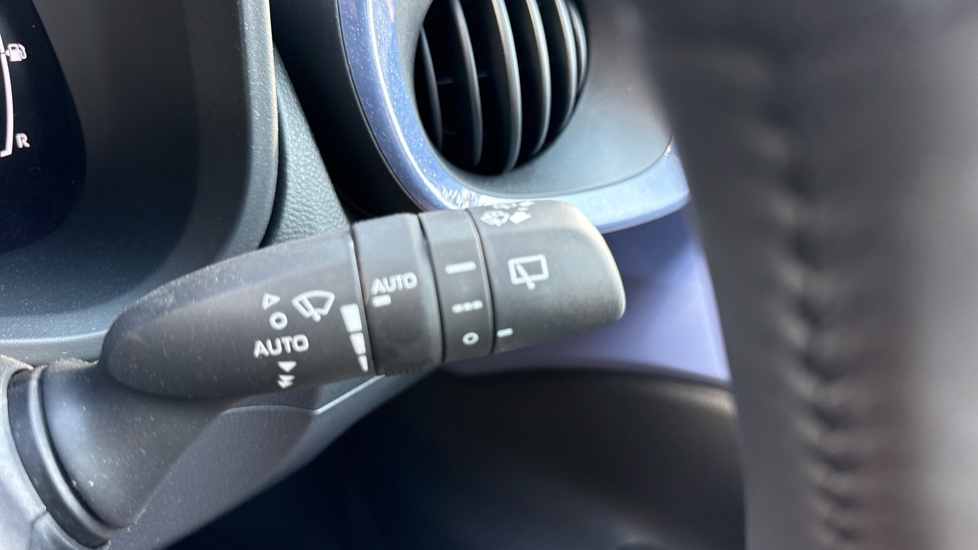 Toyota Aygo X 1.5 Hybrid Design 5dr CVT Hybrid Hatchback - Image 34