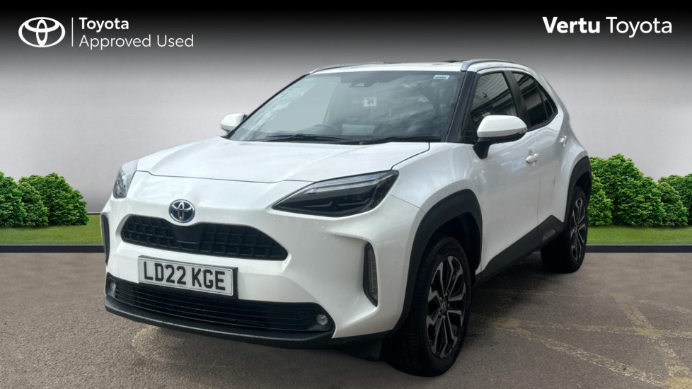Toyota Yaris Cross 1.5 Hybrid Design 5dr CVT Hybrid Estate - Image 3
