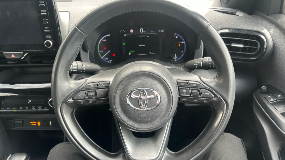 Toyota Yaris Cross 1.5 Hybrid Design 5dr CVT Hybrid Estate - Image 7