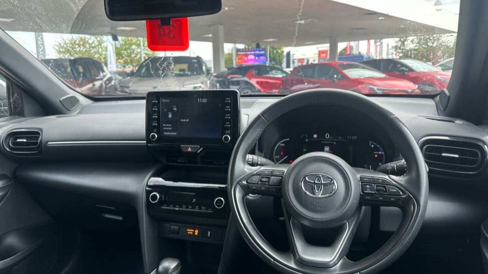 Toyota Yaris Cross 1.5 Hybrid Design 5dr CVT Hybrid Estate - Image 10