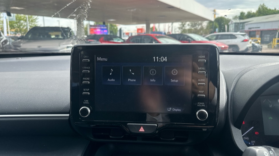 Toyota Yaris Cross 1.5 Hybrid Design 5dr CVT Hybrid Estate - Image 30